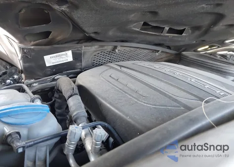 2018 Porsche Macan Sport Edition z USA, uszkodzony, nr VIN WP1AA2A51JLB09928